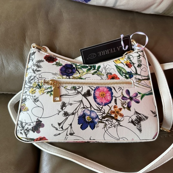 NWT Floral Crossbody - Picture 2 of 6
